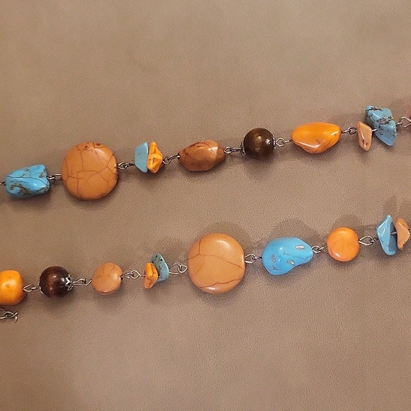 Paparazzi Two-Piece Faux Stone Necklace And Earring Set - Picture 6 of 6